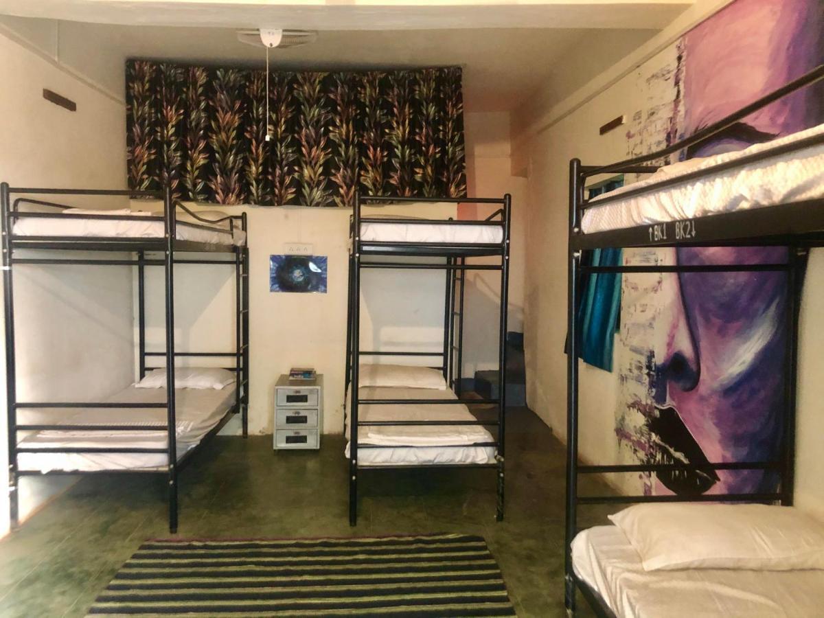 Green Rover Hostel By Gypstead วากาตอร์ ภายนอก รูปภาพ