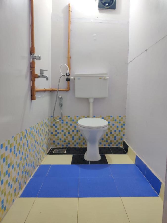 Green Rover Hostel By Gypstead วากาตอร์ ภายนอก รูปภาพ