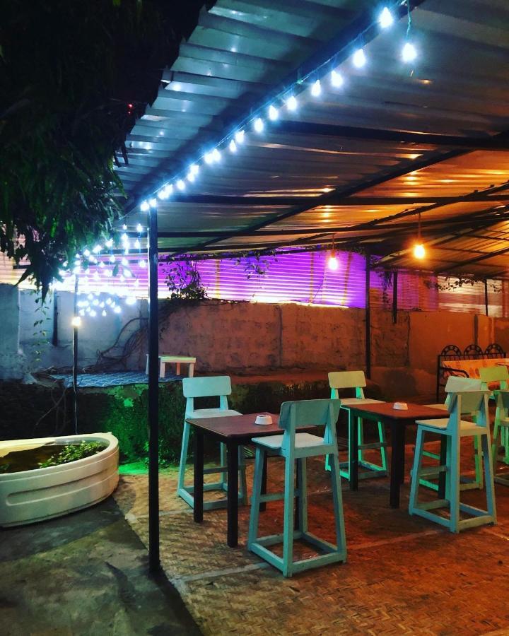 Green Rover Hostel By Gypstead วากาตอร์ ภายนอก รูปภาพ