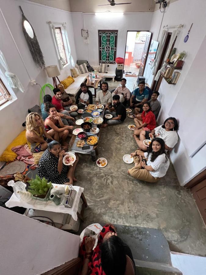 Green Rover Hostel By Gypstead วากาตอร์ ภายนอก รูปภาพ