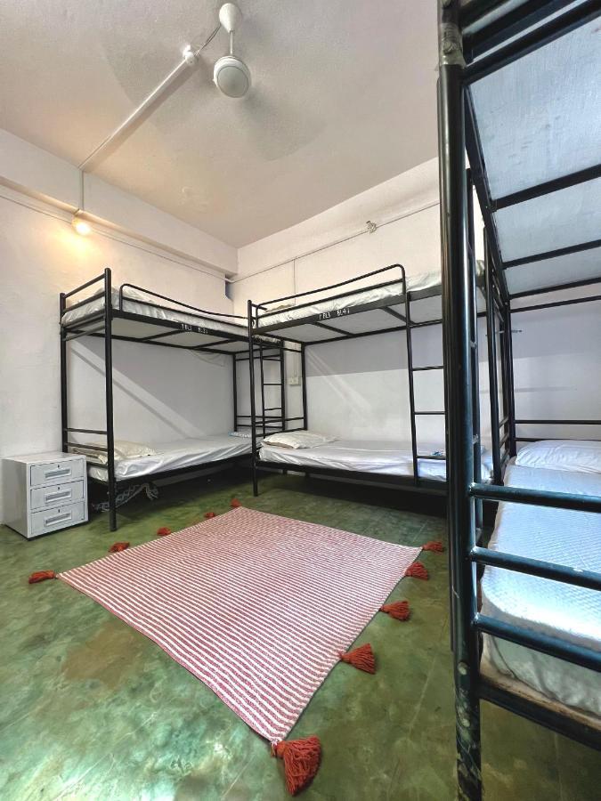 Green Rover Hostel By Gypstead วากาตอร์ ภายนอก รูปภาพ