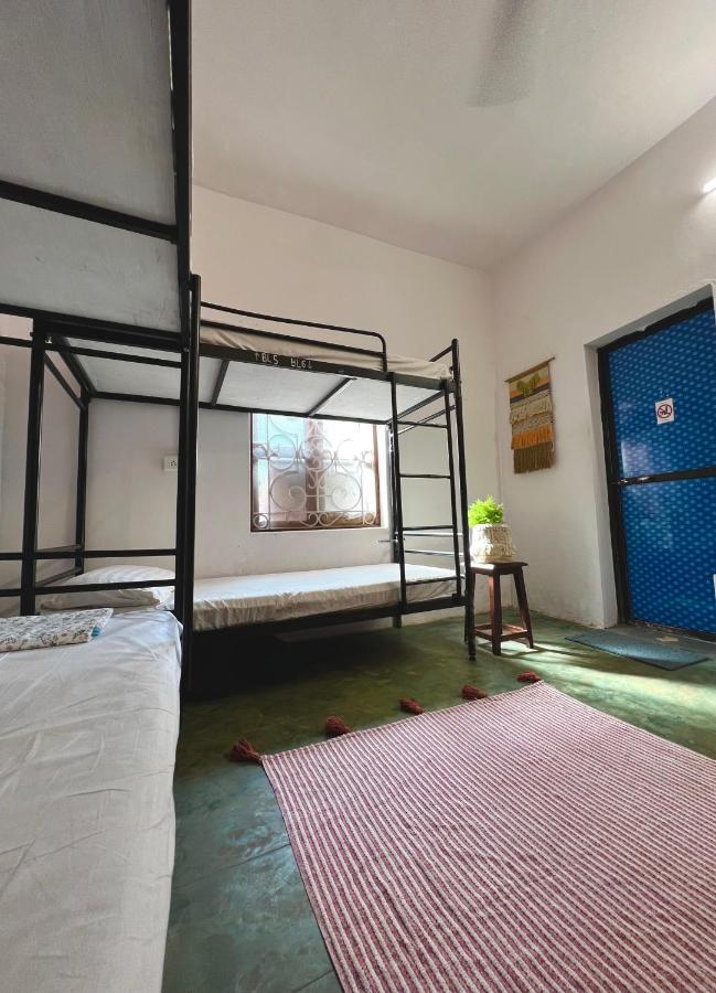 Green Rover Hostel By Gypstead วากาตอร์ ภายนอก รูปภาพ