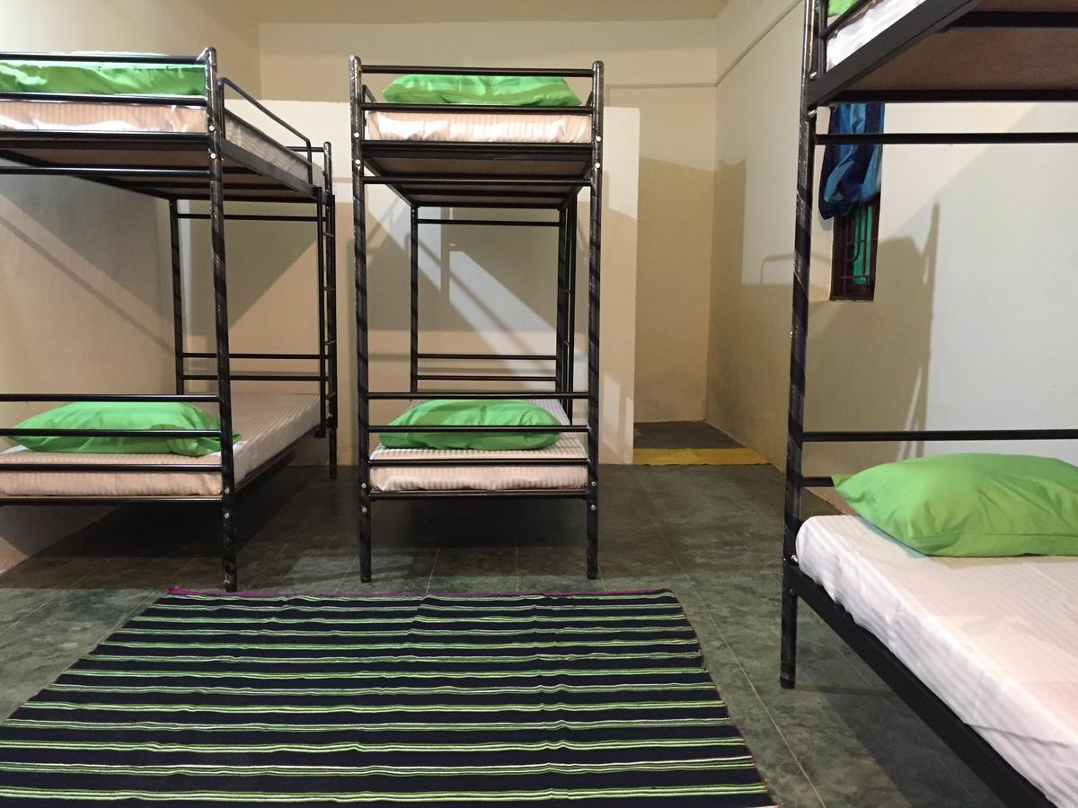 Green Rover Hostel By Gypstead วากาตอร์ ภายนอก รูปภาพ
